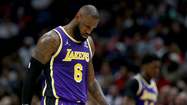 LeBron James z Los Angeles Lakers v zpase s New Orleans Pelicans