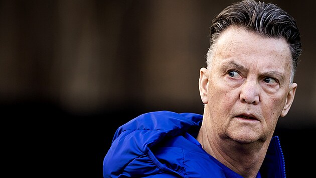 Louis van Gaal, kou nizozemsk reprezentace, na trninku svch svenc z nrodnho tmu v beznu 2022.