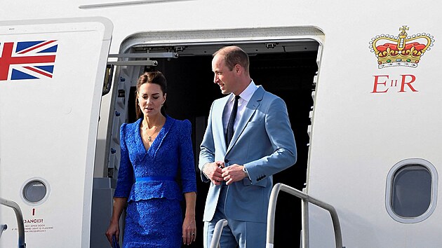 Vvodkyn Kate a britsk princ William po pletu do Belize kvli cest po Karibiku (Belize City, 19. bezna 2022)