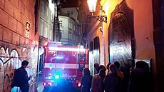 V noci na neděli se kvůli požáru skladu v hotelu v centru Prahy muselo... | na serveru Lidovky.cz | aktuální zprávy