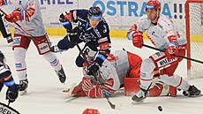 4. zápas �tvrtfinále play off hokejové extraligy, Vítkovice - T�inec. Samuel...
