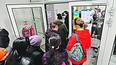 První mo�nost, jak získat práci, mají Ukrajinci na ú�adech práce.