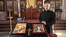 �almista Oleksandr Kala�nikov tráví volný �as po t�ké práci v kolínském...