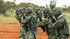 Cviení tchajwanských voják na obranu proti moné invazi íny. Ruský vpád na...
