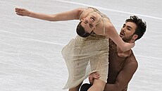 Gabriella Papadakisová a Guillaume Cizeron z Francie jedou sv�j volný tanec na...