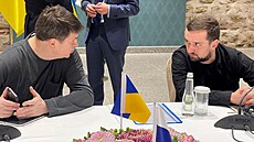 Zástupci vedoucího ukrajinské prezidentské kanceláře Kyrylo Tymošenko a poradce... | na serveru Lidovky.cz | aktuální zprávy