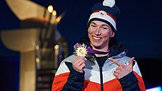 Biatlonista Petr Hák s medailí ze zimního Evropského olympijského festivalu...