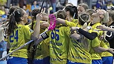 Florbalistky FBC Ostrava se v semifinále extraligy radují z gólu, který...