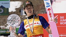 Japonský skokan na lyžích Rjoju Kobajaši vyhrál podruhé v kariéře celkové...