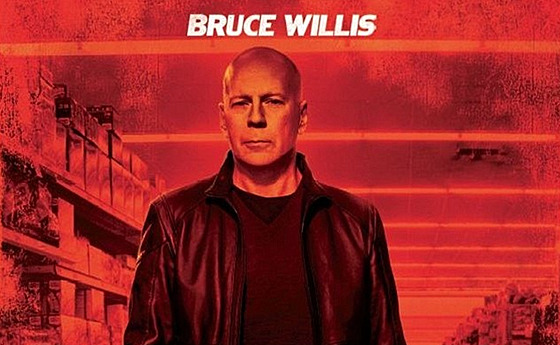 Plakát k filmu Red 2 s Brucem Willisem (2013)