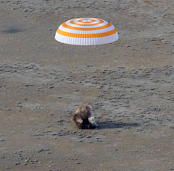 Pistání kosmické lodi Sojuz MS-19 30, bezna 2022