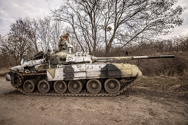 VIDEO: Ukrajinský tank připravil perné chvíle ruskému obrněnému konvoji