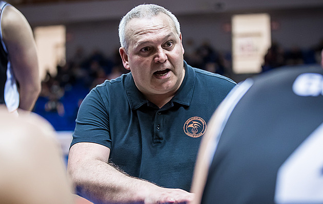 Hradečtí basketbalisté pilují novou sestavu. Zkusíme se s tím porvat, říká kouč