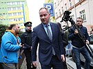 K u�ili�ti na Praze 4, kde do�lo k �toku ma�etou, dorazil Ministr �kolstv� Petr...