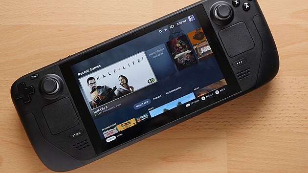 P�enosné herní PC Steam Deck