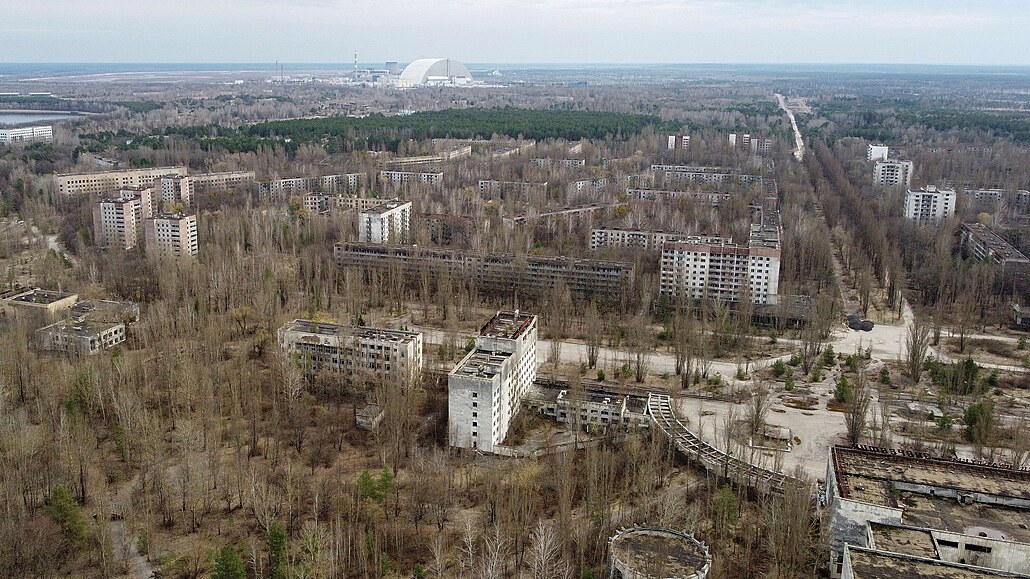 Rusové v ernobylu chodili do radioaktivního lesa...