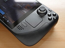 P�enosné herní PC Steam Deck