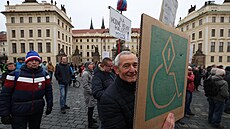 Spolek Milion chvilek pro demokracii pořádá na Hradčanském náměstí protest... | na serveru Lidovky.cz | aktuální zprávy