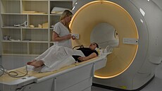 Navzdory po�áte�ní ned�v��e pra�ské komise pat�í magnetická rezonance v Krnov�...