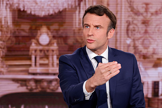 Francouzský prezident Emmanuel Macron v poadu francouzského televizního kanálu...