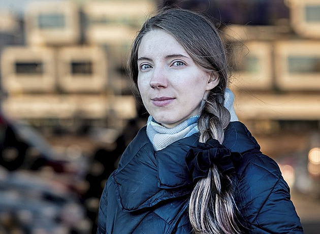 Měla jsem potřebu pomáhat, říká Ukrajinka, která v Praze překládá uprchlíkům