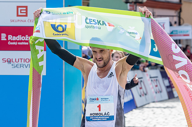 Pro tituly v půlmaratonu si doběhli favorité Homoláč a Hrochová