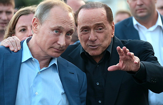 Drahý přítel, řekl o Berlusconim Putin. Reakce z Evropy jsou zdrženlivé