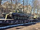 Tanky T-72M na vagónech v Jihlav