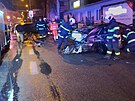 Na Praské tíd v eských Budjovicích se stetla dv auta. (9. dubna 2022)