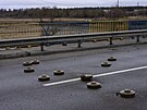Protitankové miny na most v Bui na Ukrajin (2. dubna 2022)