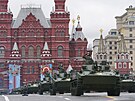Ruské tanky projely Rudým námstím. Rusové si pipomnli výroí konce 2....