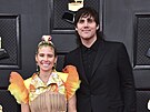 Victoria Eviganová a Jason Evigan z dua Elephant Heart na cenách Grammy (Las...