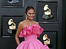 Chrissy Teigenová na cenách Grammy (Las Vegas, 3. dubna 2022)