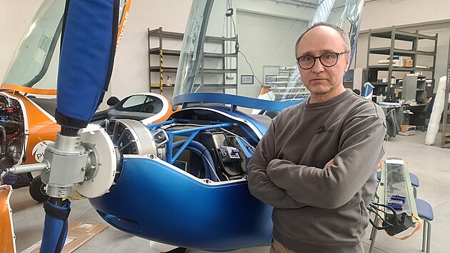 TECHNET: Na elektroletce se tu pohl�� jako na bl�zny, ��k� spolutv�rce projektu ΦNIX