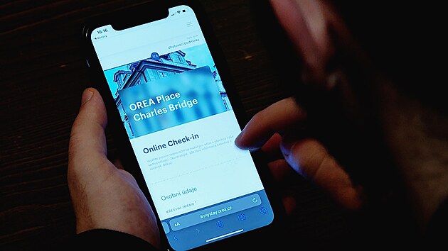 Pro rezervaci a check-in vm bude stait mobil.