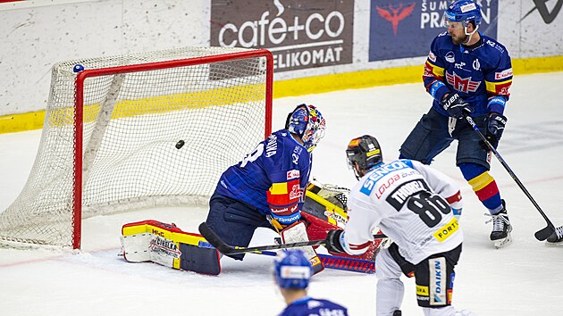tvrt zpas semifinle play off hokejov extraligy: HC Motor esk Budjovice - HC Sparta Praha. Sparansk forvard Erik Thorell (86) stl vyrovnvac branku.