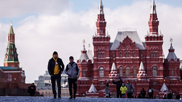 Obyvatelé Moskvy podporují Putina. Jejich ivot se nezmnil. (27. bezna 2022)