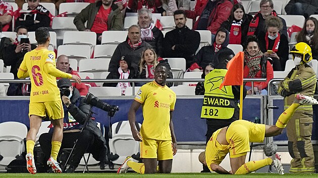 Ibrahima Konaté (Liverpool) má radost ze vstřelené branky proti Benfice Lisabon.