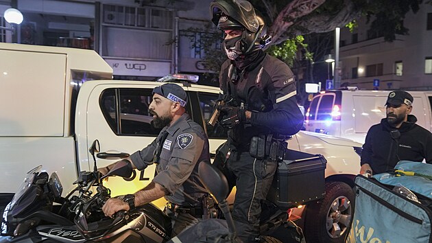 V izraelsk�m Tel Avivu se st��lelo, na m�st� jsou dva mrtv� a osm zran�n�ch. (7. dubna 2022)