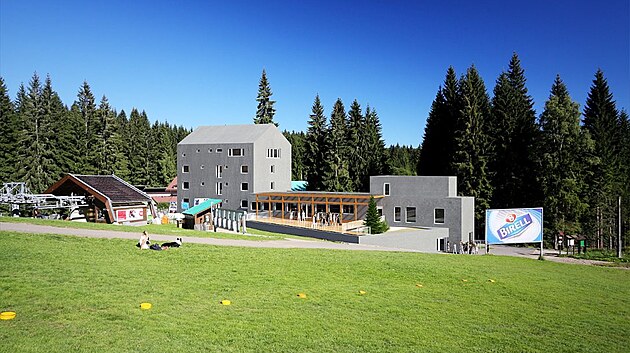 Místo starých objektů v dolní části areálu Ski&Bike Špičák vyroste nová budova s restaurací, půjčovnou lyží a také bytovými jednotkami.