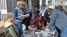 U stanice metra Pra�ského povstání vznikl od za�átku války prostor, kde �eny z...