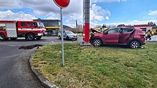 Dopravní nehoda dvou osobních aut v Mimoni v itavské ulici (9. dubna 2022)