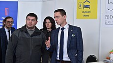 Zástupce lvovského gubernátora Jurij Bučko (vlevo) s jihomoravským hejtmanem...