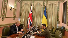 Do Kyjeva dorazil k jednáním s ukrajinským prezidentem britský premiér Johnson....