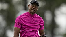 Tiger Woods bhem prvního dne turnaje Masters v August.