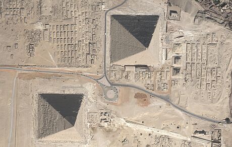 etí egyptologové vydali satelitní atlas pyramidových polí starovkého Egypta. 