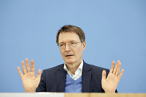 Nmecký ministr zdravotnictví Karl Lauterbach (8. dubna 2022)