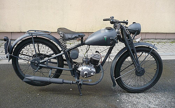 Motocykl DKW RT3 z roku 1939 v nové kráse