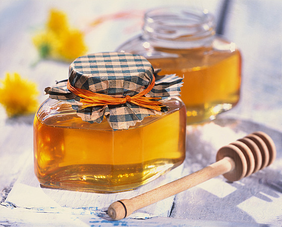 Med je blahodárný pro va�i poko�ku.