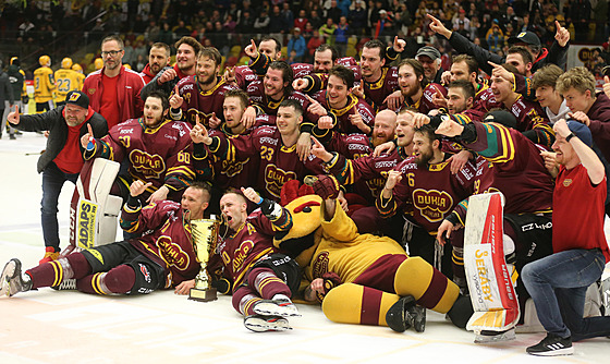 Posledním vítězem první hokejové ligy se stala Jihlava. Favority nadcházející sezony jsou Zlín a Vsetín.